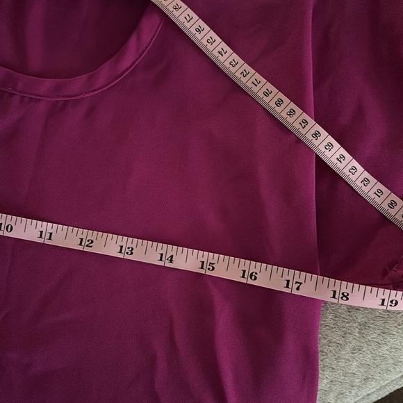Soprano Fuchsia Short Sleeve Top size small - Picture 4 of 6